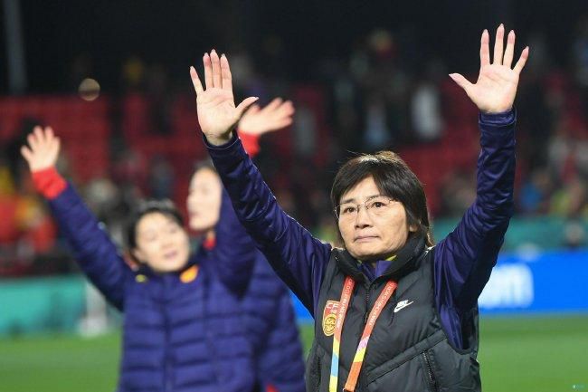 爸爸的两个女儿