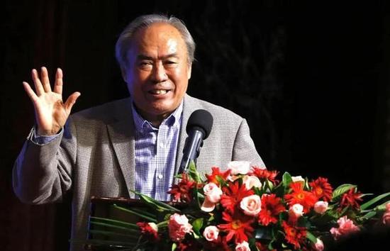 被迫穿丁字内裤带着震蛋上班微博