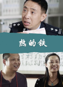 机场VIP大门外两辆豪车早已等候多时。